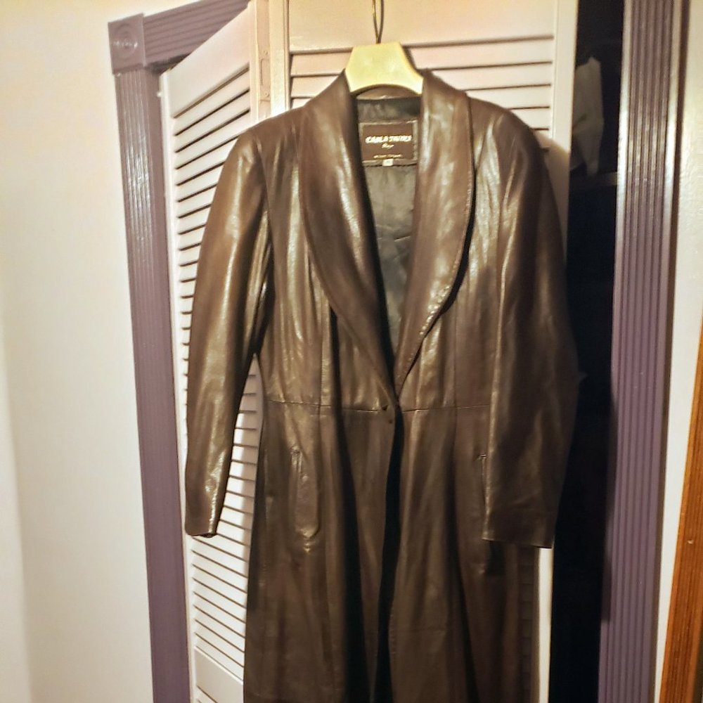 Woman's leather coat, 3/4 length